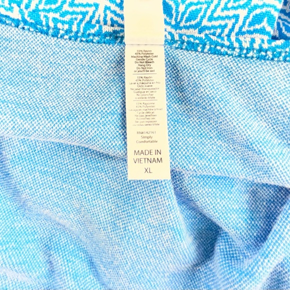 LuLaRoe Womens Classic T Short Sleeve Tee Blue Geometric Minimalist Pattern | XL - Picture 8 of 8